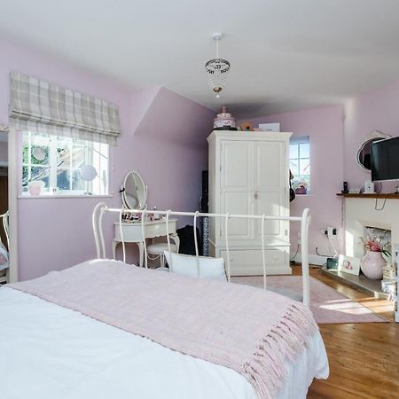Pretty Country Home Dog Friendly On Request Henfield Zewnętrze zdjęcie